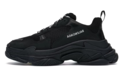 Triple S Total black